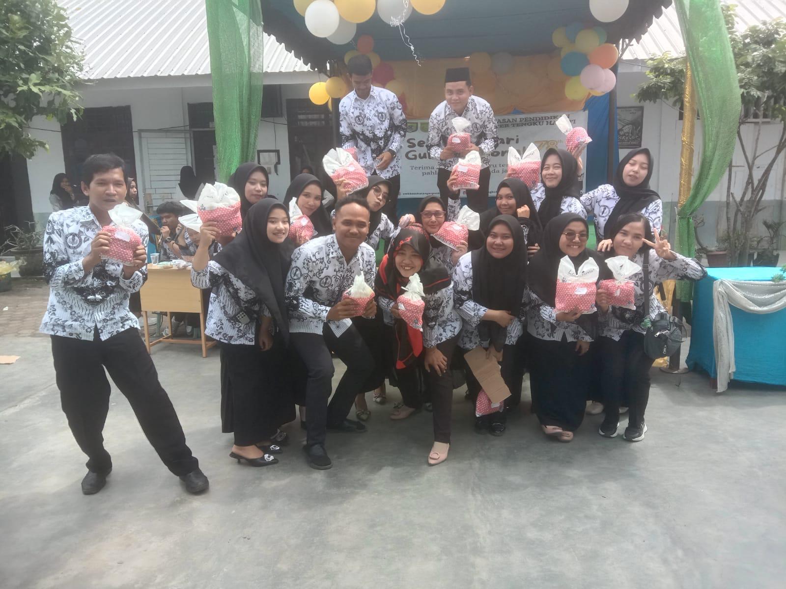 Peringatan Hari Guru